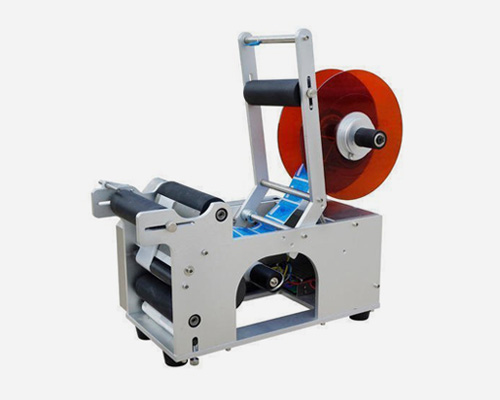 Semi-Automatic-Bottle-Sticker-Labeling-Machine